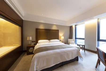 Shenzhen Nanshan L'Hermitage Отели рядом с достопримечательностью «Спортивный центр Боань-поле для плавания»