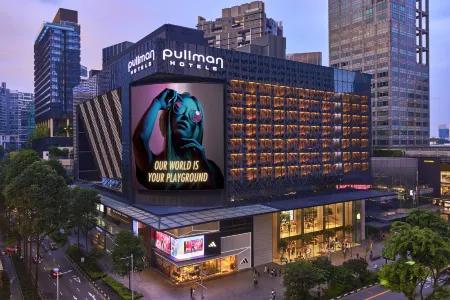 Pullman Singapore Orchard Отели рядом с достопримечательностью «Block 18 HDB Dover Crescent»