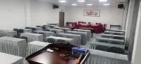 Yijia Business Hostel