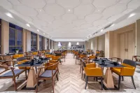 Vienna International Hotel (Hotan Yue Mansion Night Market Store)