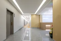 Chenrui Business Hotel (Aksu Airport)