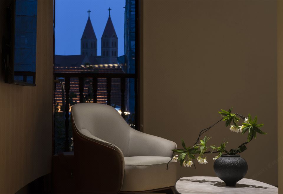 2. 칭다오 시티 스..