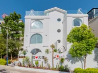 Dali Moon Bay Villa · Lanyue Design Light Luxury Resort (Erhai Airport Branch) Hotels near Dali Fengyi Airport