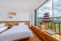 Huayu View Inn