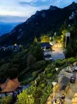 Mulan Mountain Delong Hotel Отели рядом с достопримечательностью «Hubei Ming and Qing Dynasties Ancient Architecture Museum»