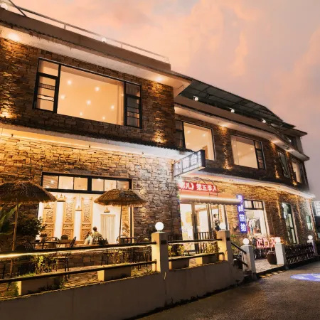 Homeland Dreamland Boutique Hostel