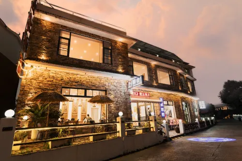 Homeland Dreamland Boutique Hostel