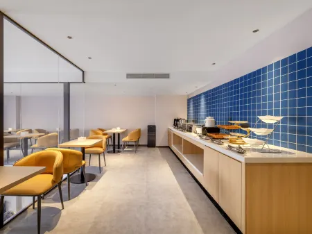 Jinjiang Inn (Erdao Baihe Town Branch) Отели рядом с достопримечательностью «Meiren Songyuan (North Gate)»