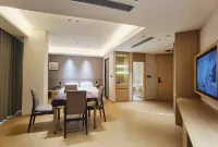 Elong DELUXE Hotel (Suining International Convention and Exhibition Center Store)