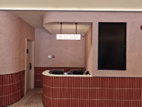 Ni Hao Hotel (Yichang CBD Shopping Center Jiefang Pedestrian Street)