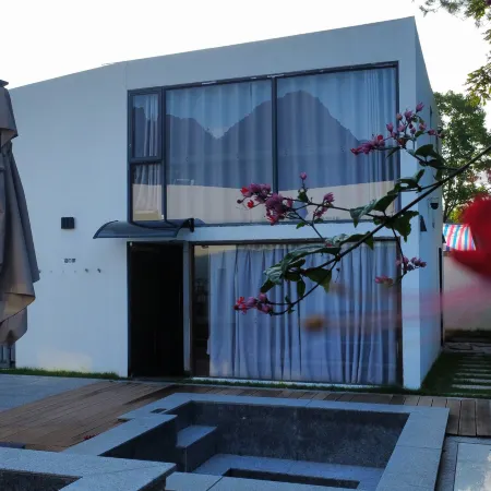 XiChi Hotel