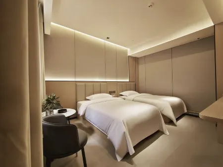 Xinghe Yaju (Jiezhou Night Market) Отели в г. Луннань