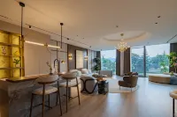 Weiyangju Urban Homestay (Yanjiang Avenue, Natural Tower, Yichang)