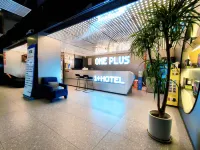 Jishou 1+ E-Sports Hotel (Qianzhou Ancient City)