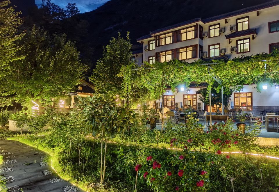 hotel overview picture