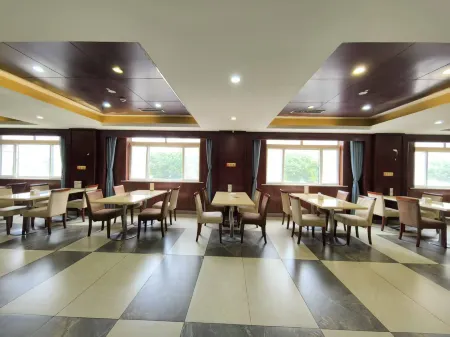 Tianxiang International Hotel (Zhucheng Chaorantai Branch) Отели в г. Чжучэн
