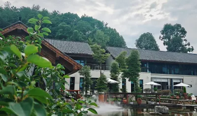 Zigong Xiyue Mountain Residence Hotels in Ziliujing District