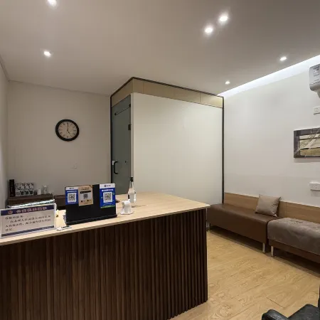 Qingxi Homestay (Luoyi Ancient City Branch, Cross Street)