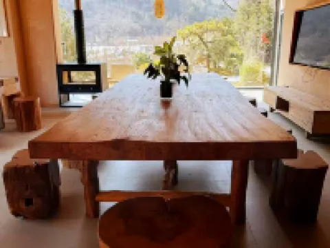 Mountain House | Vacation Apartment (Zhongnan Mountain Village) Hoteles en Condado de Zhashui
