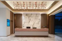 Anyang Boyue Hotel (Neihuang People's Government) - Parking