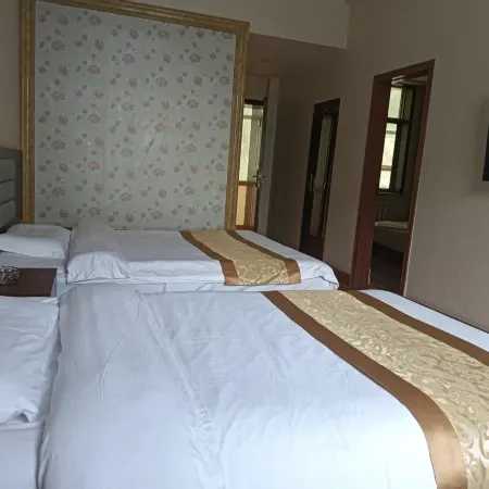 Jinlize Hotel (Baicheng Railway Station)