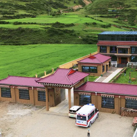 Ganden Tsang Manor