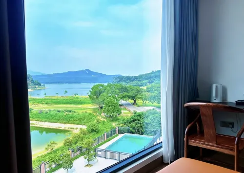 Yishanhu Homestay - Pools