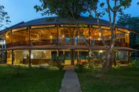 Our Jungle Camp Hotel di 