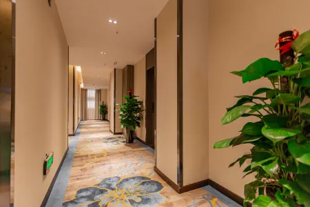 IU Hotel （Yiyang Wenhua Road Branch）