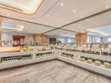 Lavande Hotel (Shenyang Convention and Exhibition Center, Sports College, New South Railway Station) Отели рядом со станцией Sujiatun Railway Station