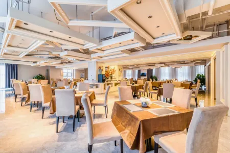 Optimas Hotel Отели рядом с достопримечательностью «The Open University of Harbin Shuangcheng Branch»