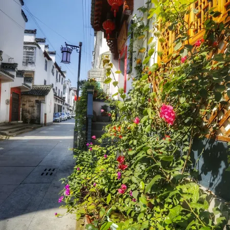 Yuxian Yangyue Caotang Homestay