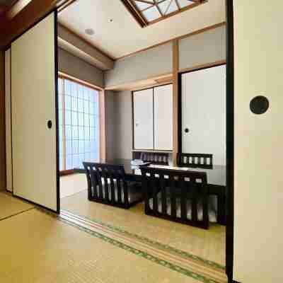 ホテルスプリングス幕張 Rooms