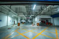 Junbai Hotel (Jinan Hexie Qilu Children's Hospital) - موقف سيارات