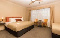 Discovery Resorts - McCracken Country Club - balcony