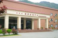 Kang County Meiyuan Conference Center - Parkplatz