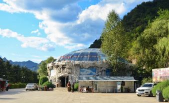 Xinglong Forest Country Residence