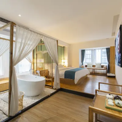 Meiyi Light Luxury Hotel (Zhangjiajie Pedestrian Street Dayong Ancient City Branch) Hotel dekat Elevator Bailong