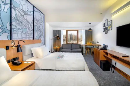 Le Meridien Abu Dhabi Resort Отели рядом с достопримечательностью «INSEAD Middle East Campus»