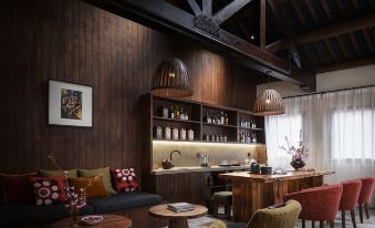 Cipo Zhenze Holiday Homestay