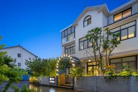 Floral Hotel·Wuxi Sanyueli Hotel ( Lingshan Dafo nianhuawan store) Отели рядом с достопримечательностью «Junzhang Mountain»