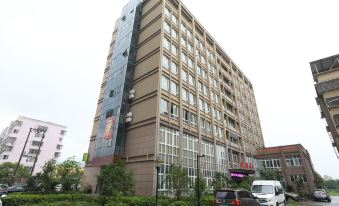 Yunzhou Business Hotel