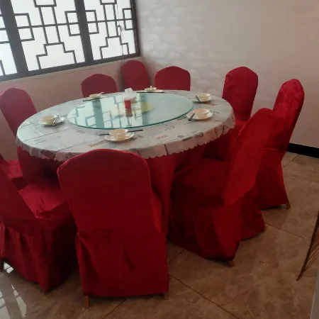 Qilian Louwailou Holiday Hotel