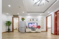 Seaside Cloudscape Homestay (Qingdao May Fourth Square Branch)