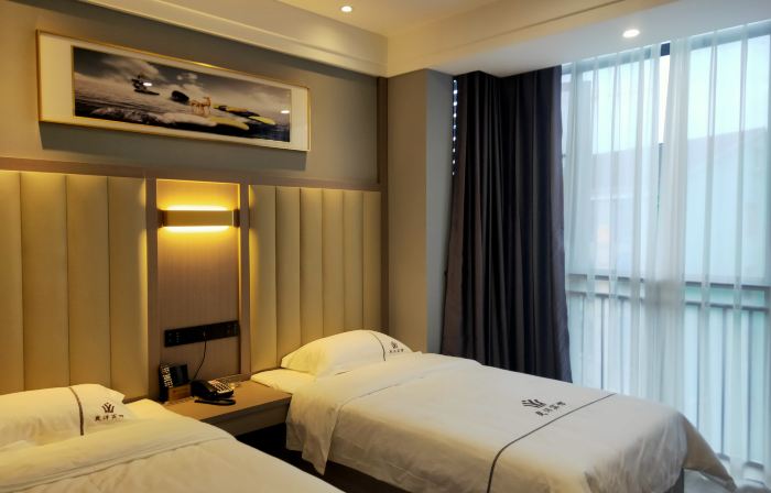 Wufeng Yuyang Hotel