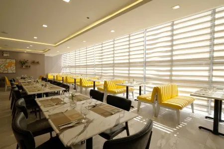 Amethyst Boutique Hotel Cebu Powered by Cocotel Отели рядом с достопримечательностью «Naukban Blue Lagoon»