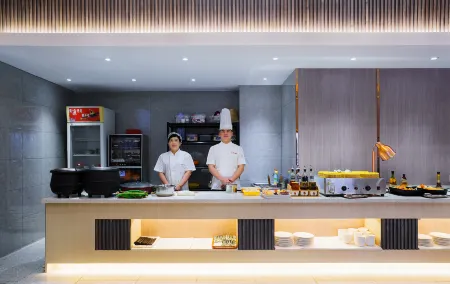 Yongkang Fengqi E-sports Hotel (Baolong Plaza)