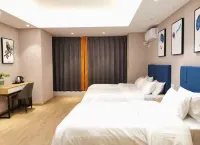 Fengwo Hotel (Zhumadian West High-speed Railway Station Jianye Store)