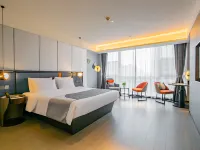 Yitel (Xi'an Hi-tech Zone Wanda Plaza) Hotels near Gaoxin