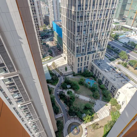 Yihai Yijia Seaview Cinema Apartment (Wanda Plaza)